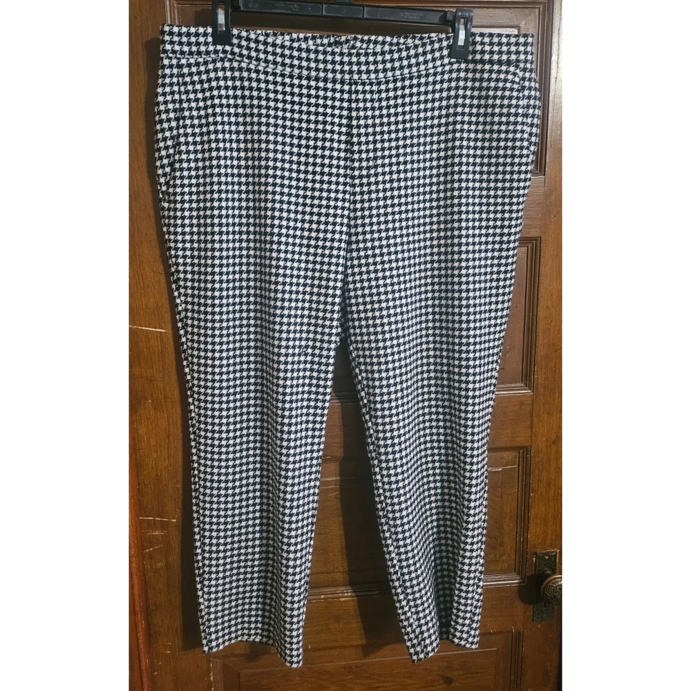 Old Navy Pull On Black/ White Houndstooth Pants - Picture 2 of 10